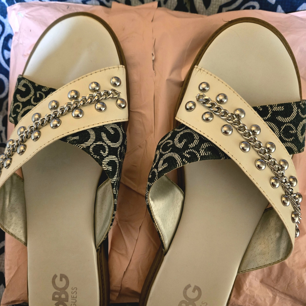 BCBG Guess Women's Sandals with White And Blue Design
